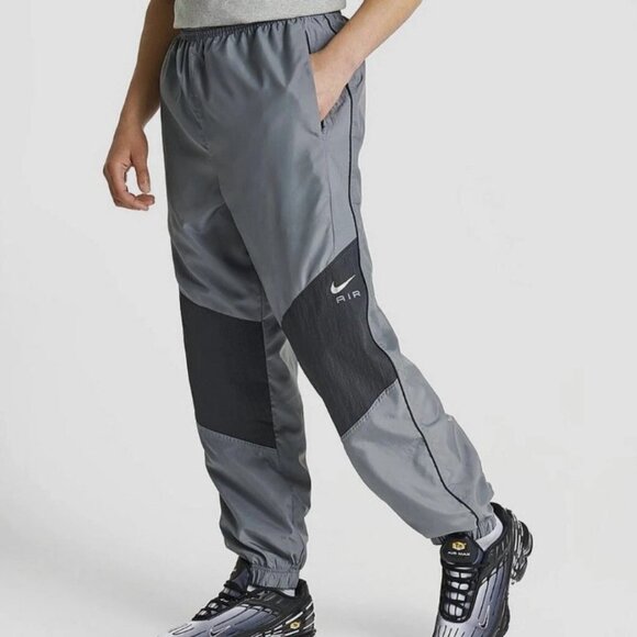 NWT $85 Nike Air Swoosh Woven Track Pants Grey Sz Medium FN7688 065 - Picture 1 of 5
